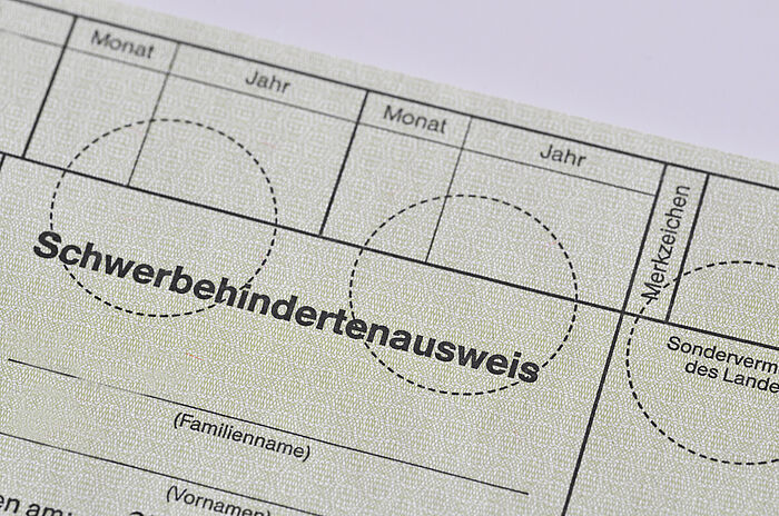 Alter Schwerbehindertenausweis im Papierformat