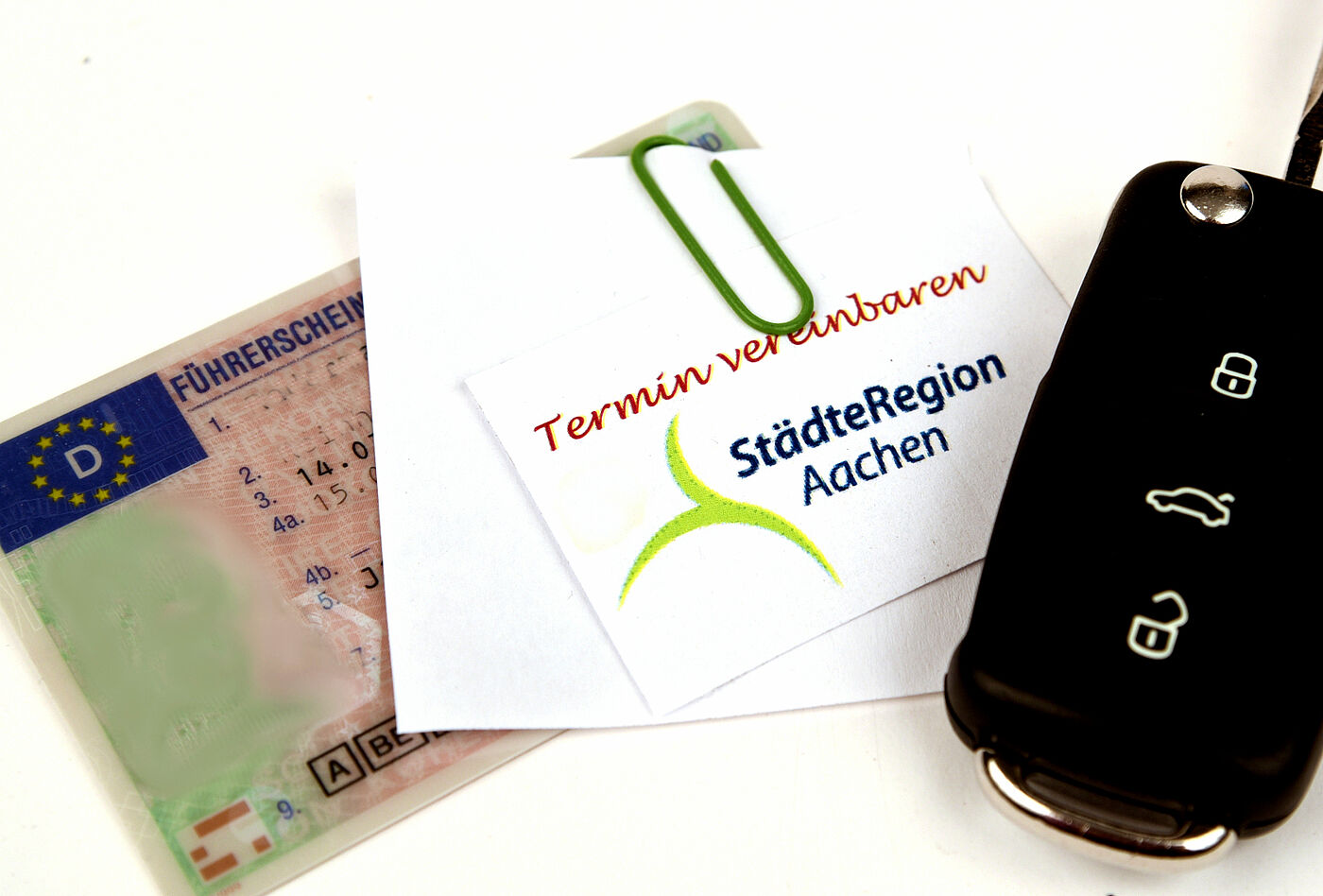Fotocollage Terminzettel Führerschein Autoschlüssel