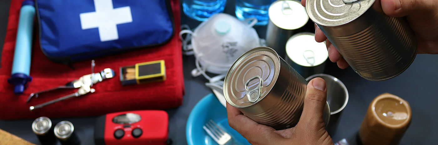 Wichtige Gegenstände, die zum Thema Vorsorge passen.