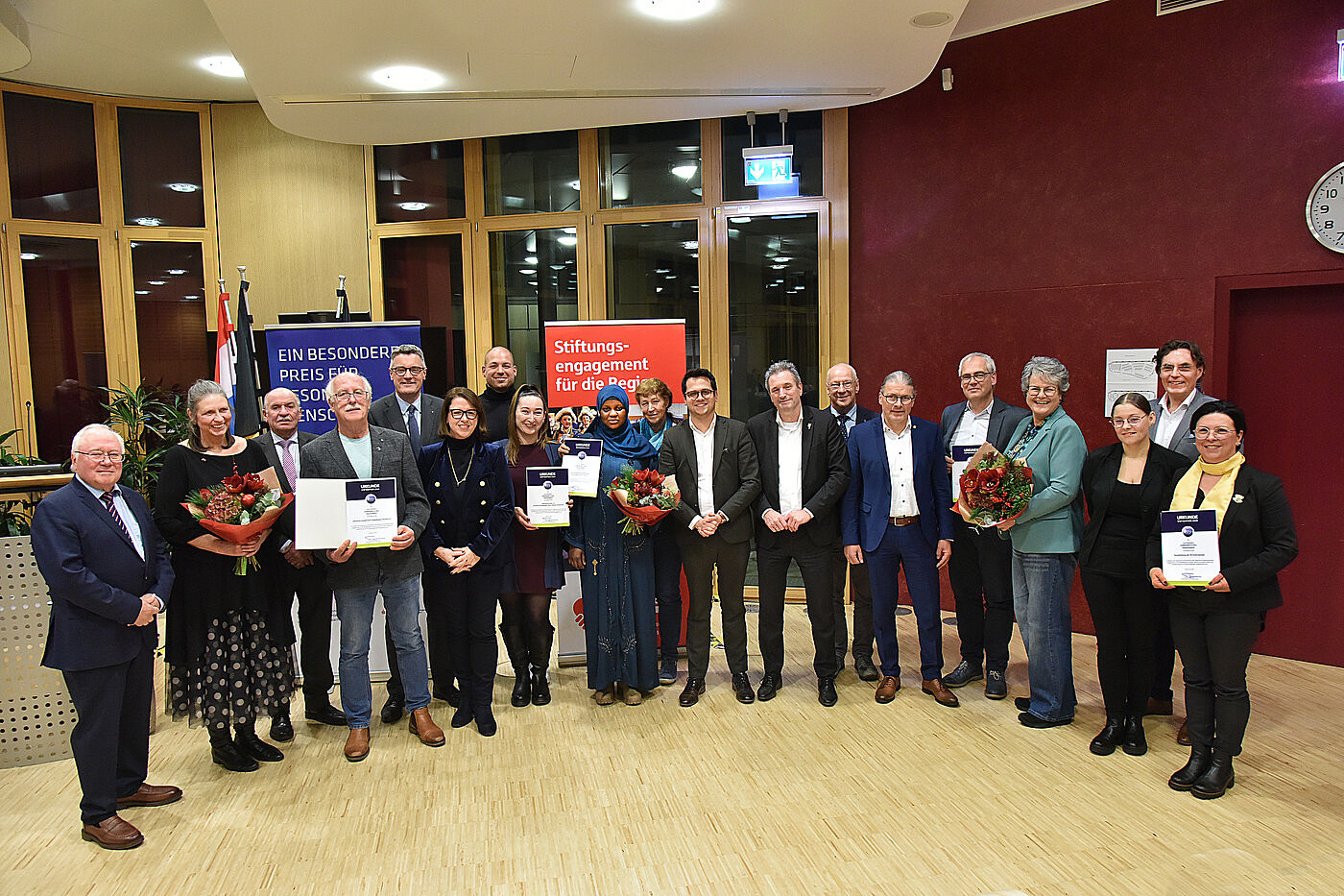 Fünf Vereine und Initiativen sind für ihr besonderes ehrenamtliches Engagement mit dem Stifterpreis 2024 ausgezeichnet worden.