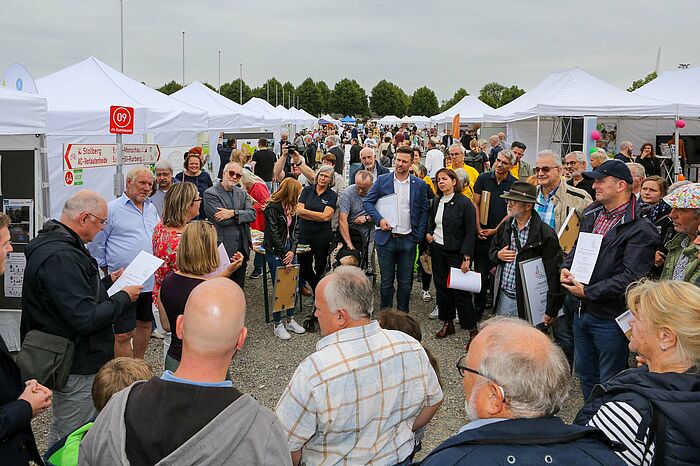 Viel los beim Sommerfest der StädteRegion: Rund 7.500 Menschen konnten auf dem riesigen Gelände des CHIO in der Aachener Soers einiges sehen und erleben.