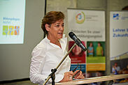 Susanne Schwier, Beigeordnete der Stadt Aachen, begrüßt die Teilnehmer