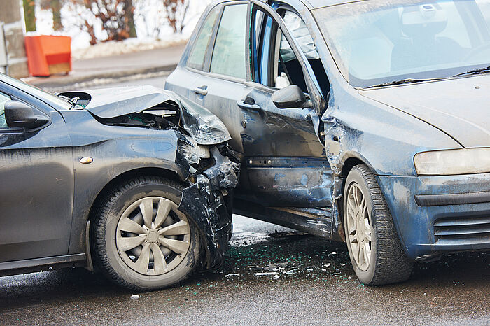 Verkehrsunfall mit zwei Autos