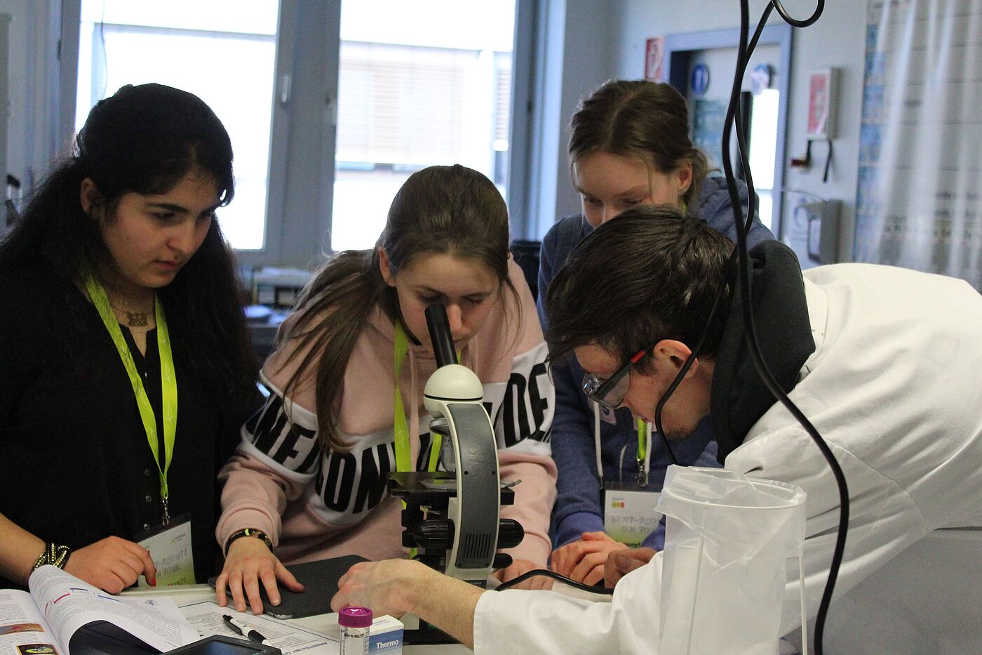 MINT-Scouts zu Besuch bei Jugend Forscht