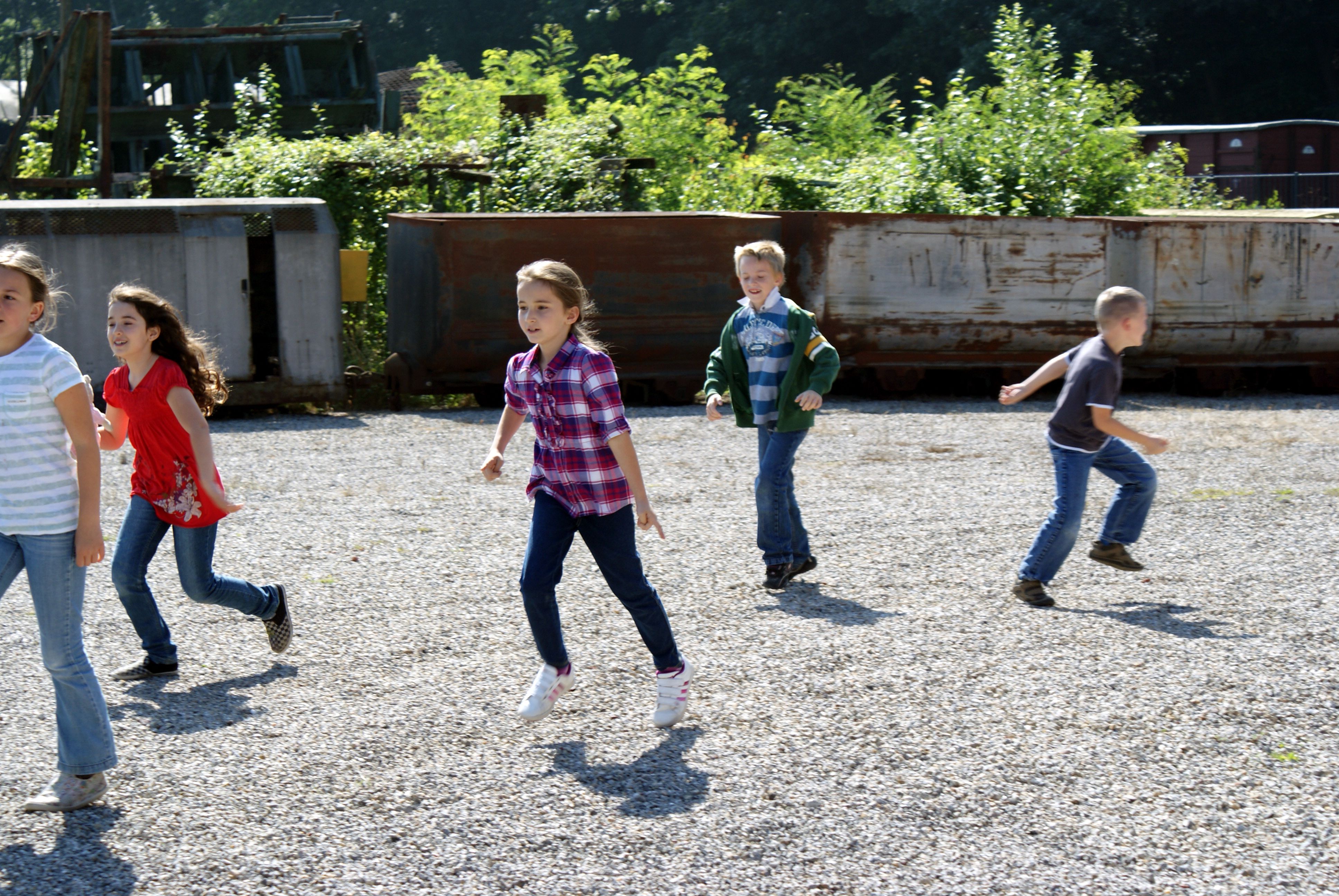 Spielende Kinder