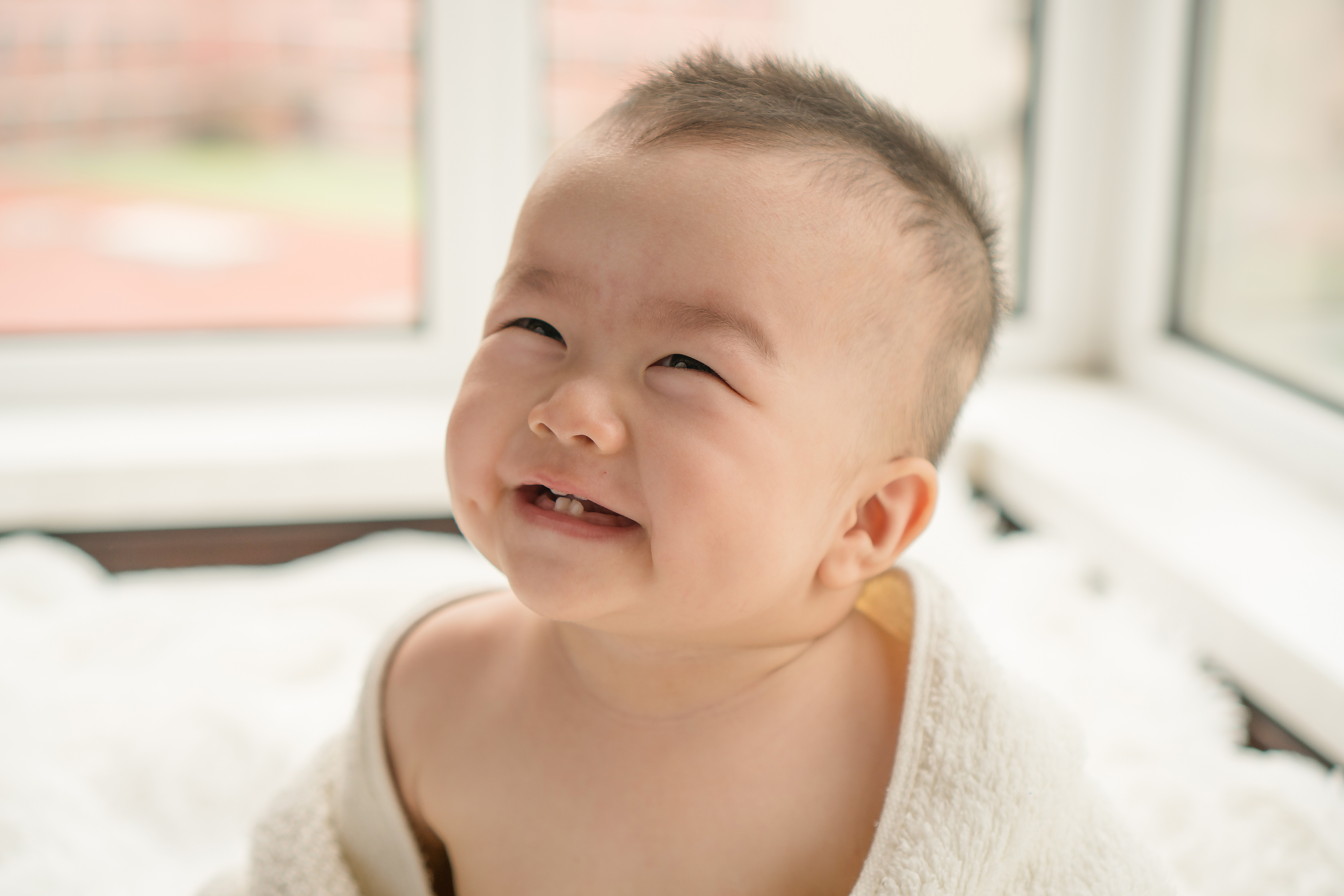 Baby mit den ersten Zähnen