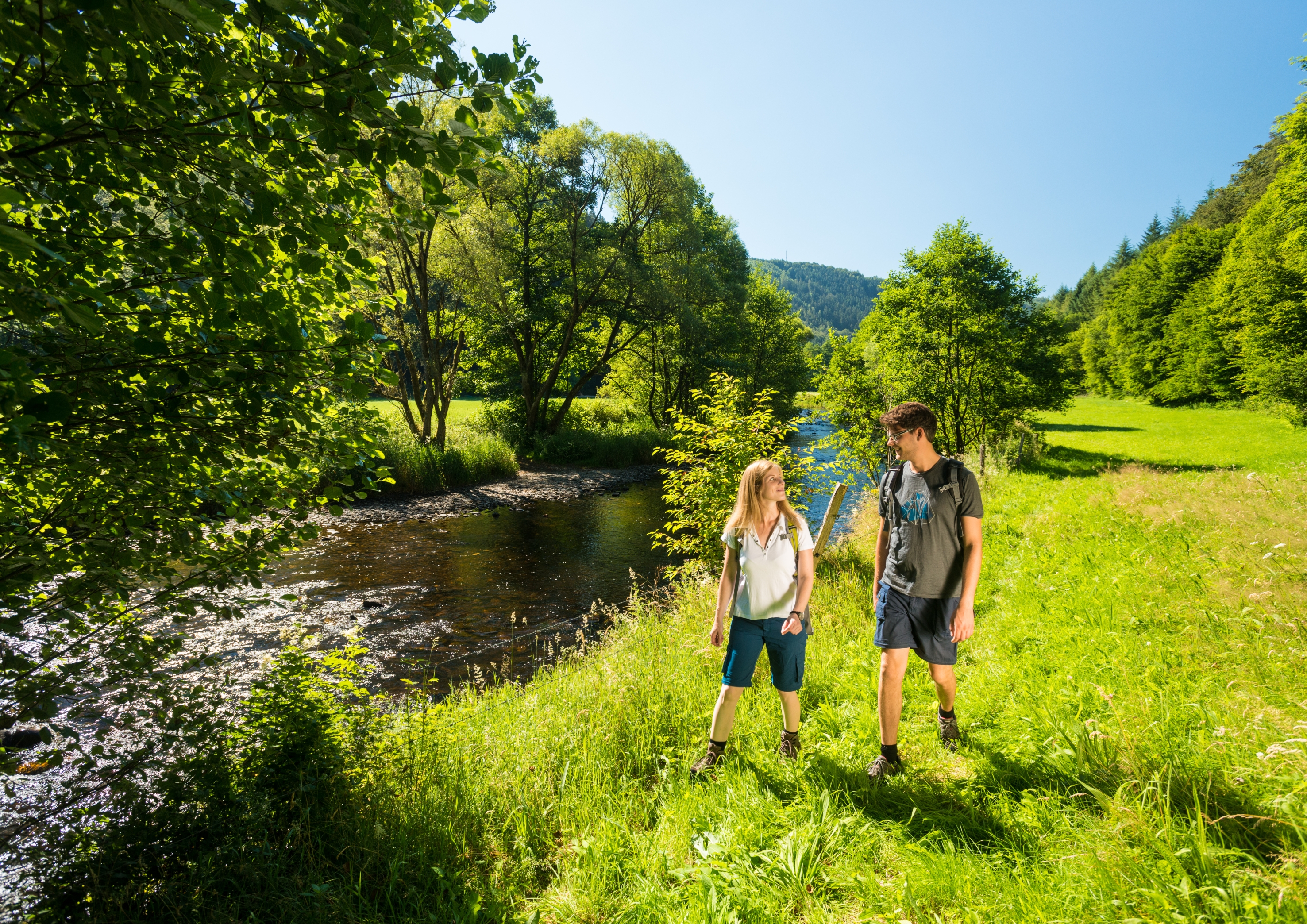 Wanderer im Rurtal